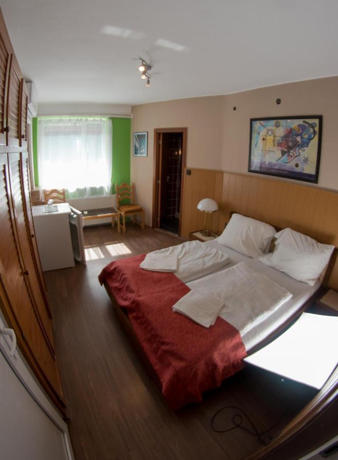 Mueller'S 1 Apartment Siofok Bagian luar foto